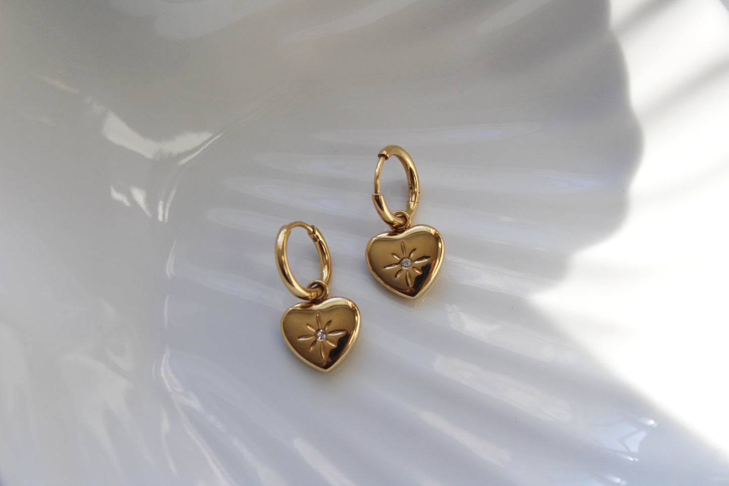 Mia pendant earrings