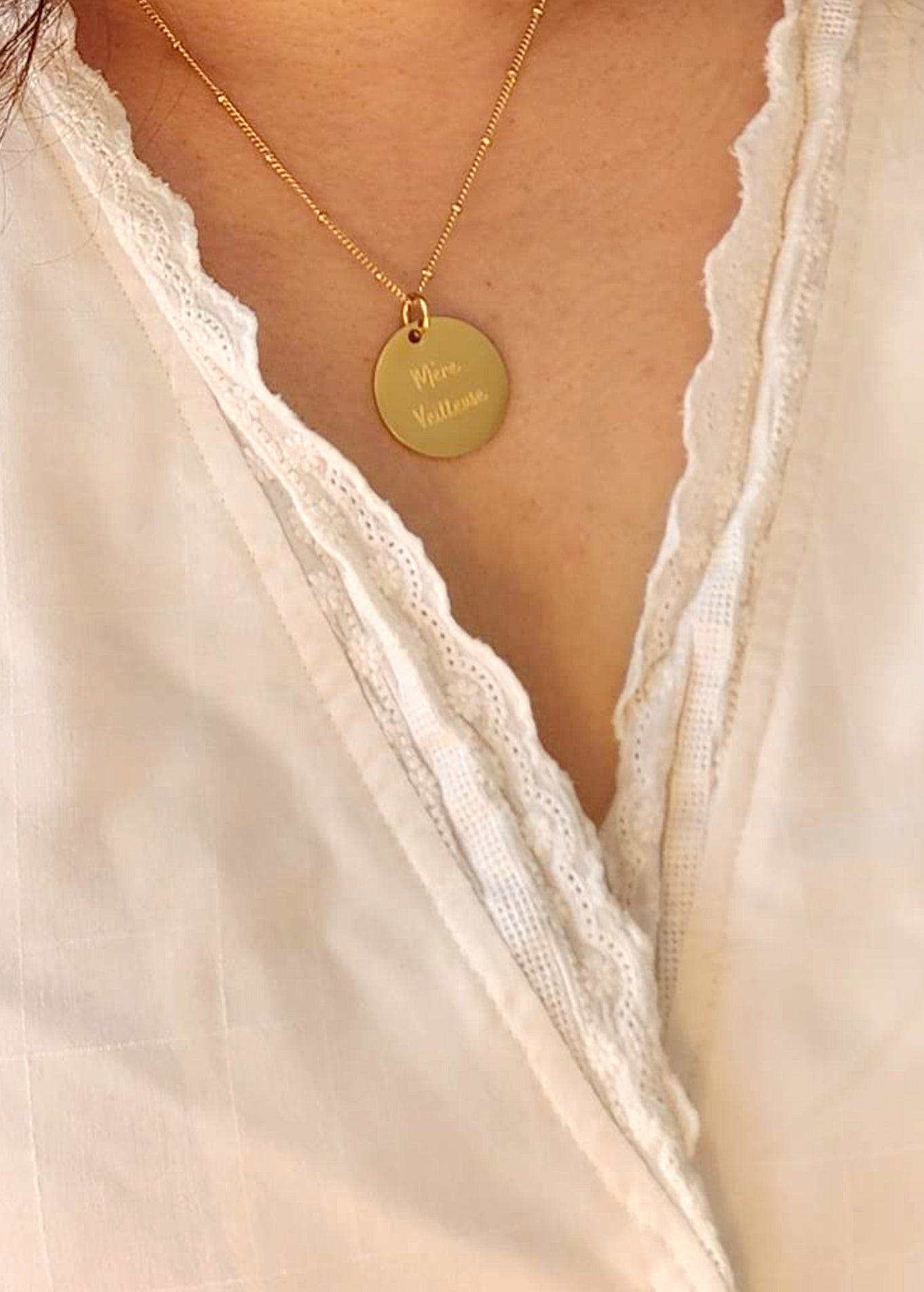 MÈRE VEILLEUSE