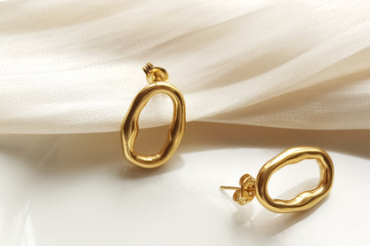 Lori stud earrings