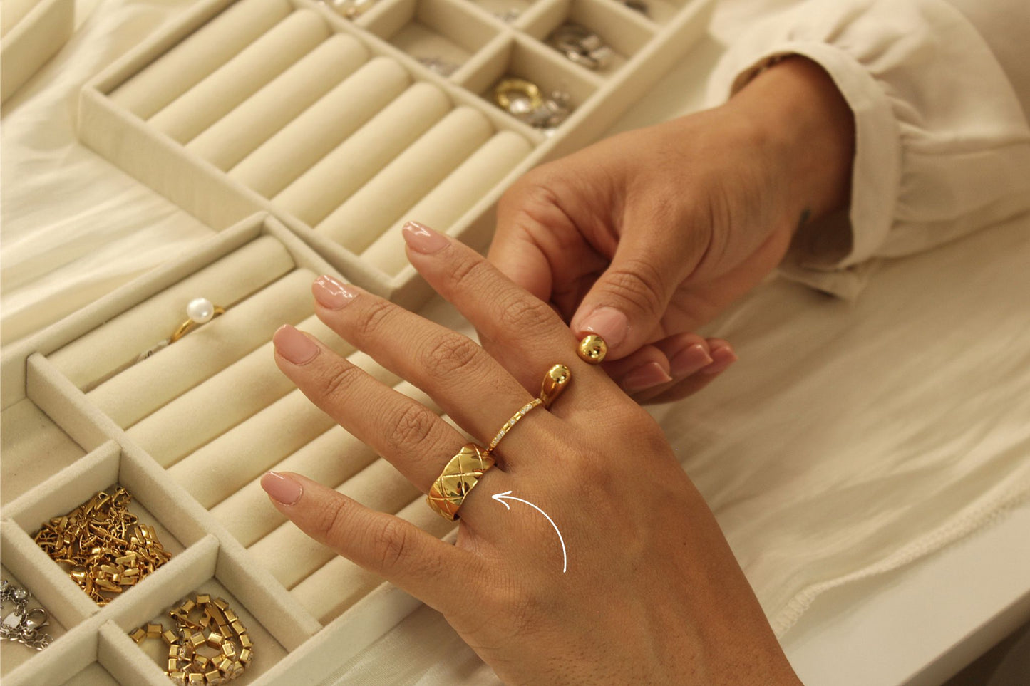 Ivy ring