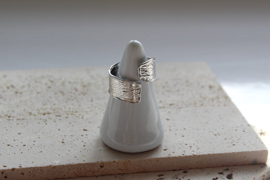 Esme adjustable ring