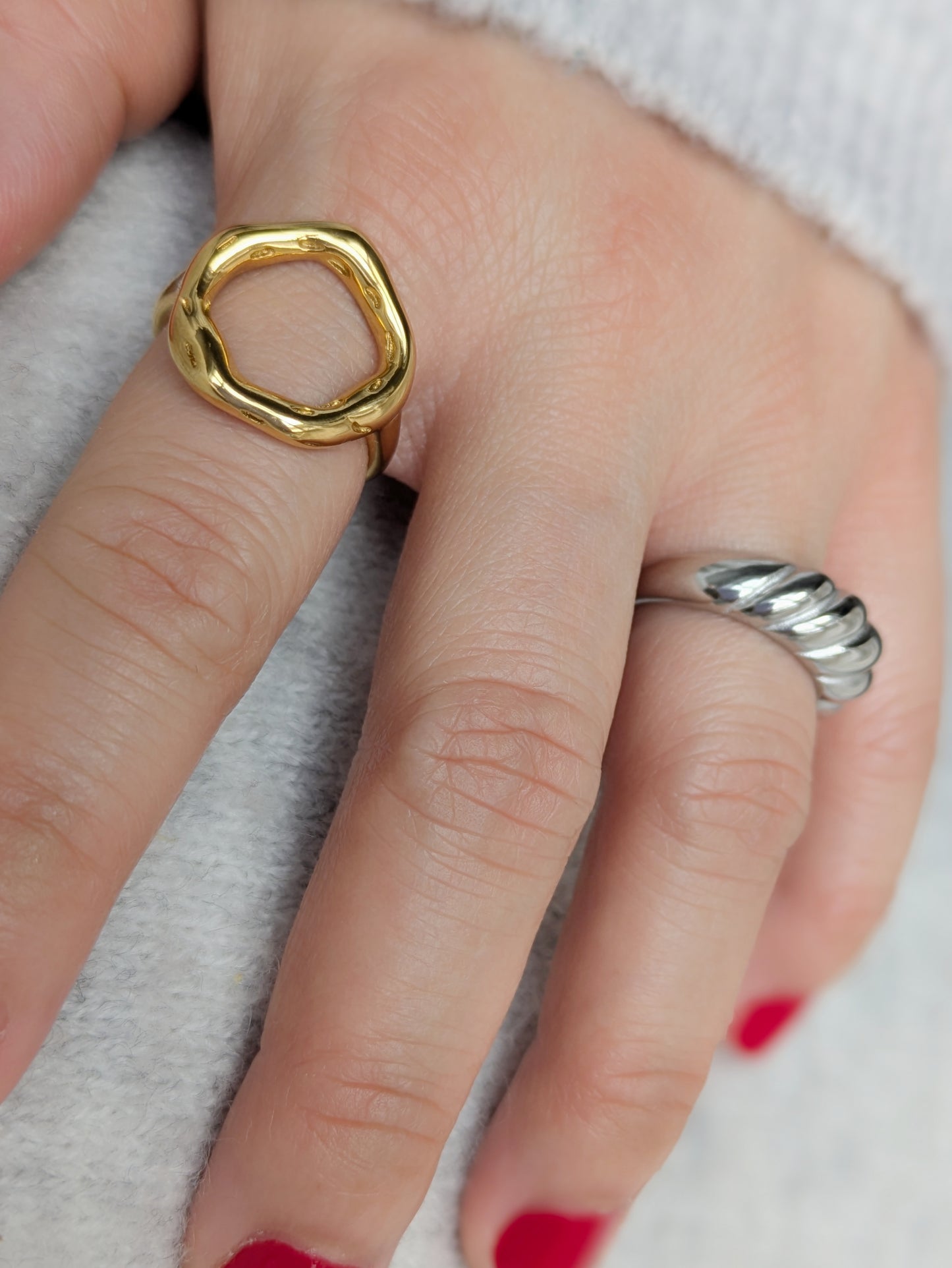 Luce ring